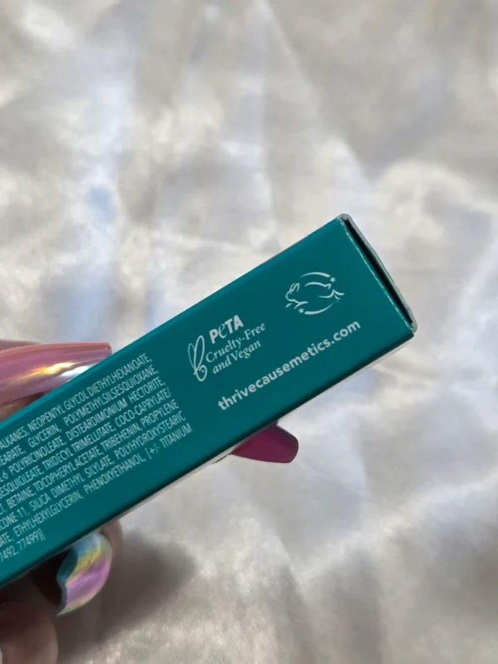 Thrive Buildable Blur HD Creaseless Concealer - Light Medium (cool) - Picture 7 of 12
